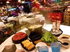 -鲜入围煮花胶鸡海鲜火锅