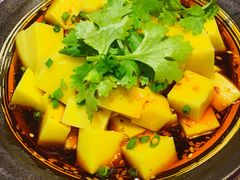 -香巴拉云南餐厅(华莱坞店)