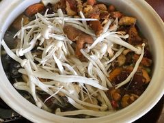 -东巴谷野生菌火锅餐厅