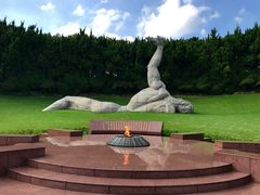 -上海市龙华烈士陵园