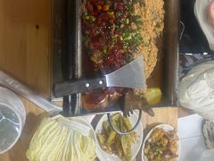 -宏兴烤鱼山庄(宣恩总店)