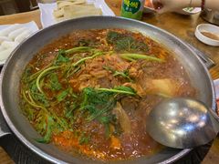 -喇喇排骨火锅·传统韩式脊骨汤(望京西园总店)