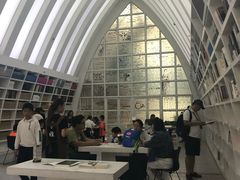 -钟书阁(松江泰晤士小镇店)