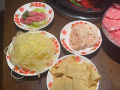 -牛市坎火锅(建设路店)