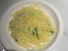 -江渔儿酸菜鱼(万科东荟城店)