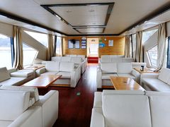 -千岛湖希尔顿休闲艇俱乐部