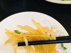 酸辣土豆丝-清真宏玉祥黄门脸餐厅(华荫东里店)