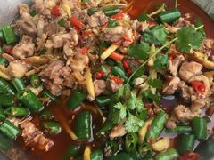 -兔行天下-鸿鹤鲜锅兔(中海国际店)