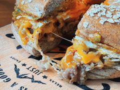 -Catch Bagel(芳草地店)