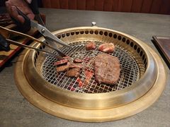 -铭牛烧肉·和牛海鲜自助(高新月牙湖店)