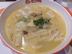 -小六鱼你.下饭酸菜鱼(益田假日广场店)