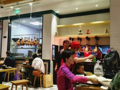 大堂-百事佳烧鸭牛腩(上海虹桥站店)