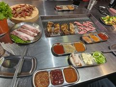 -马路牙子烧烤音乐酒馆(望京店)