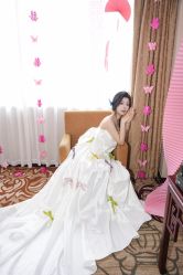 -桃子造型婚纱礼服(凤起广场店)