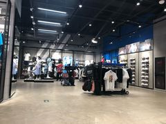 -adidas(滔搏朝阳大悦城店)