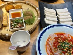 -老凯俚酸汤鱼(多彩城店)