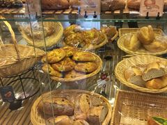 -巴黎贝甜(宜山路店)