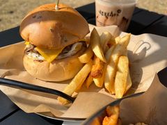 -J Create城市露营咖啡·简餐·宠物(上海动物园店)