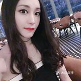 夜晚霓虹幻彩般的W酒店