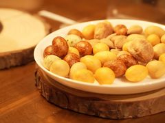 -斯多格书乡(北京大学畅春园店)