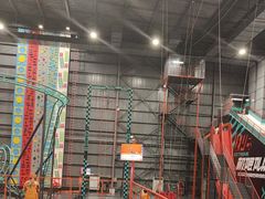 -极限PLAY运动娱乐新世界·团建派对潮玩休闲馆·室内蹦极高空游乐园