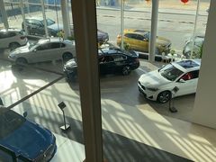 -北京宝诚宝马4S店