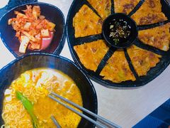 -文成焕·家族韩式餐厅
