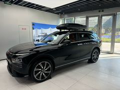 -小鹏汽车(上海静安大融城店)