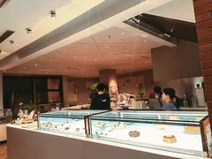 -潮一不贰·法式甜品·生日蛋糕·西式简餐(外滩店)