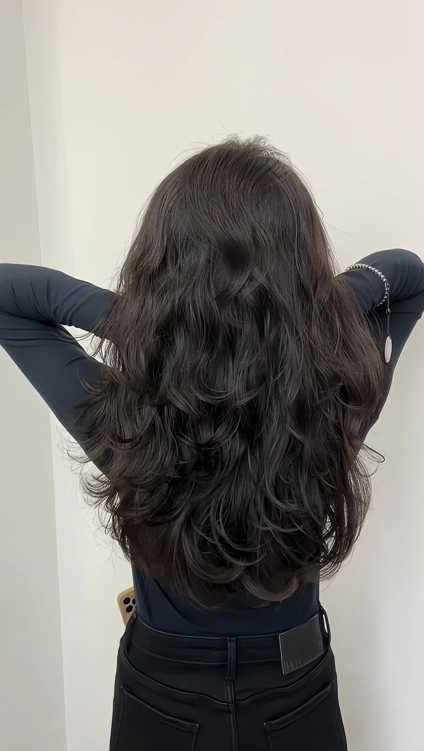 高层次长发氛围感卷发造型烫