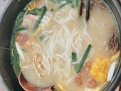 -银米·云南传统过桥米线(双廊黑金冠店)