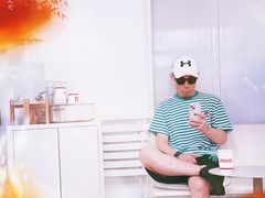 -UNI UNI(环亚凯瑟琳店)