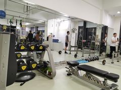 -中田健身工作室(绿地大道店)