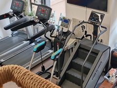 -悦耐私教健身馆(保利中心店)