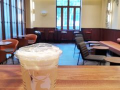 -瑞幸咖啡(江汉路中山大道店)