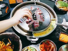 -哈哈碳都·牛肋条无限自助烤肉(宝龙店)