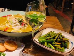 -胡桐里音乐酒馆(孝南店)