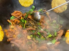 -鲁员外地锅鸡地锅鱼(古墩路店)