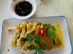 白斩鸡-品鲜村农家菜·阳澄湖大闸蟹(总店)
