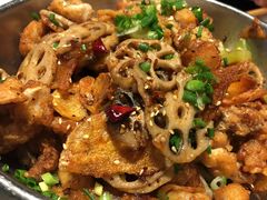 干锅牛蛙-川流不息(北蔡休闲广场店)
