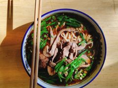 -镇南锅盖面馆(解放路店)