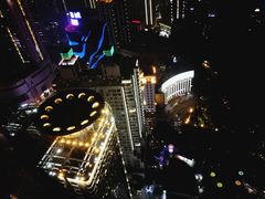 -日月光中心广场