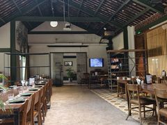 -喜洲吧·江畔老船厂·庭院餐厅(喜临院店)