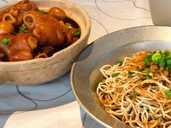 -巴厘龙虾·榜首油焖大虾(音乐学院·沿江酒馆店)