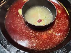 -舒家大院重庆老火锅(纪念塔店)