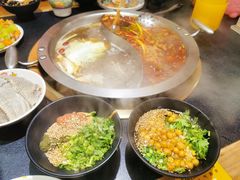 -沸炉重庆老火锅(军事博物馆店)