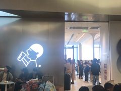 等位区-喜茶(永旺梦乐城店)