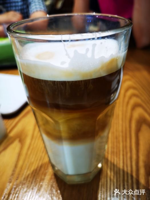必胜客(百联又一城店)提拉米苏风味冰拿铁图片