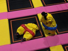 -嘿哟动霸CHUA·新潮玩运动娱乐中心·蹦床滑冰团建乐园