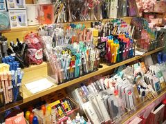 -九木杂物社(江宁金鹰广场店)